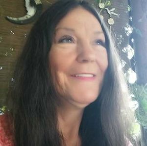 Meet your Posher, Joann